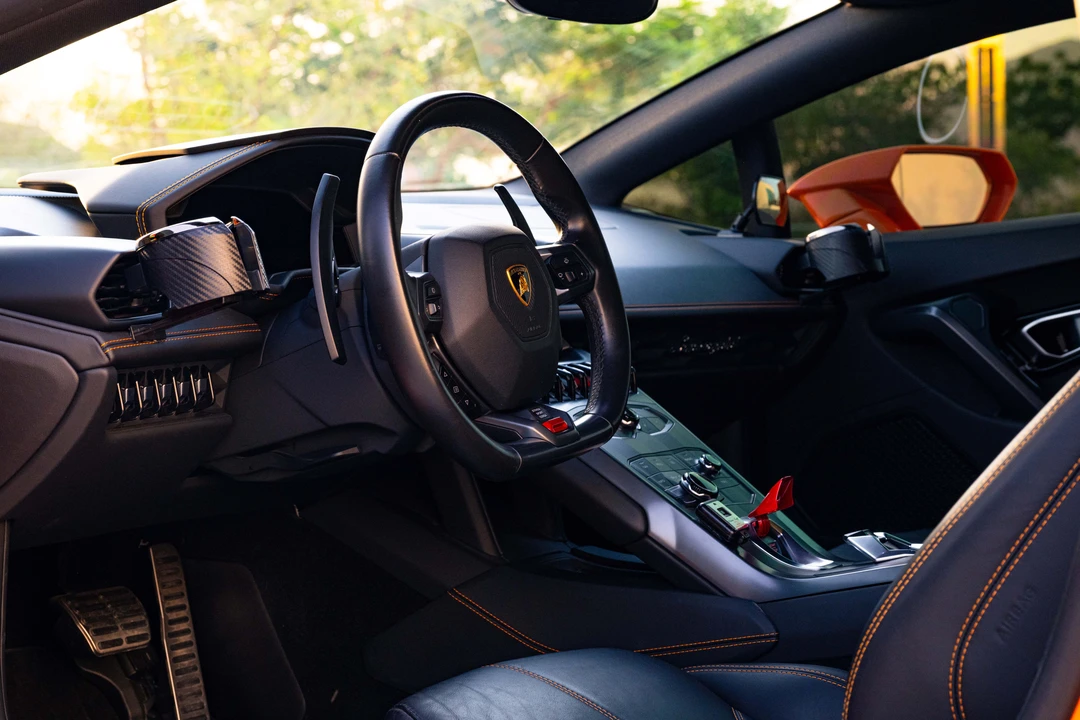 2017 Lamborghini Huracan LP580-2 - Image 4 of 6