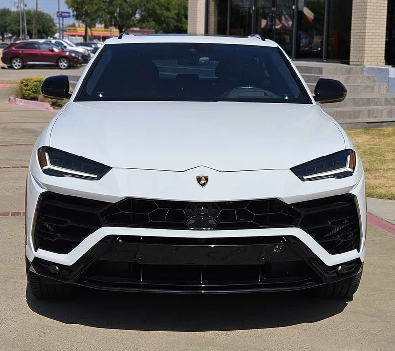 2017 Lamborghini Urus - Image 2 of 20