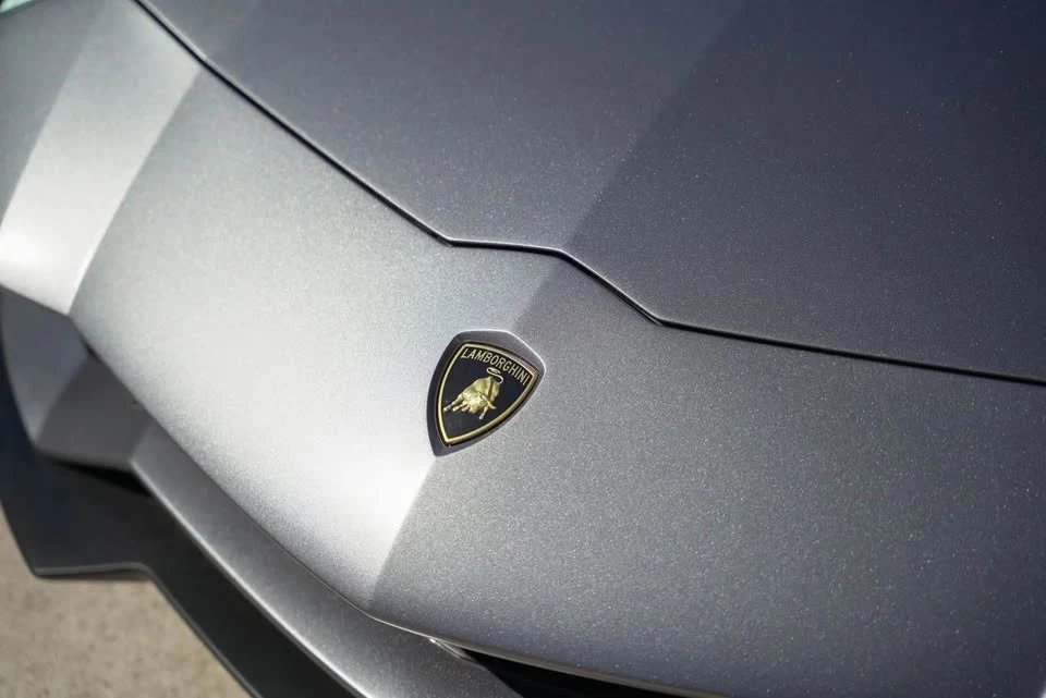 2017 Lamborghini Aventador LP700-4 - Image 5 of 13