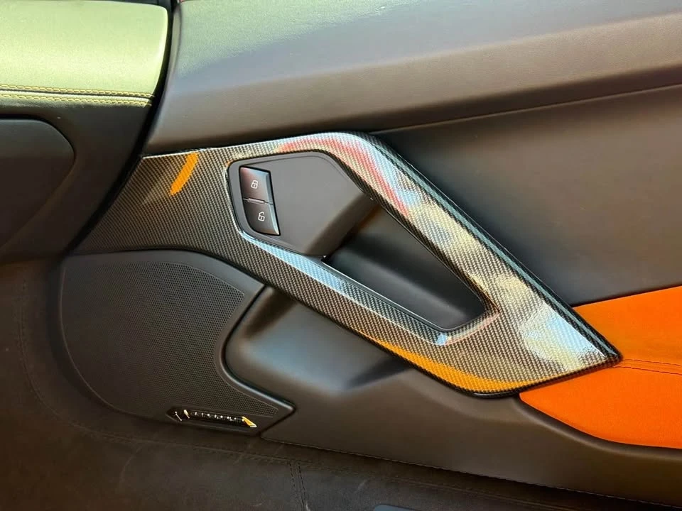 2017 Lamborghini Aventador LP700-4 - Image 11 of 13