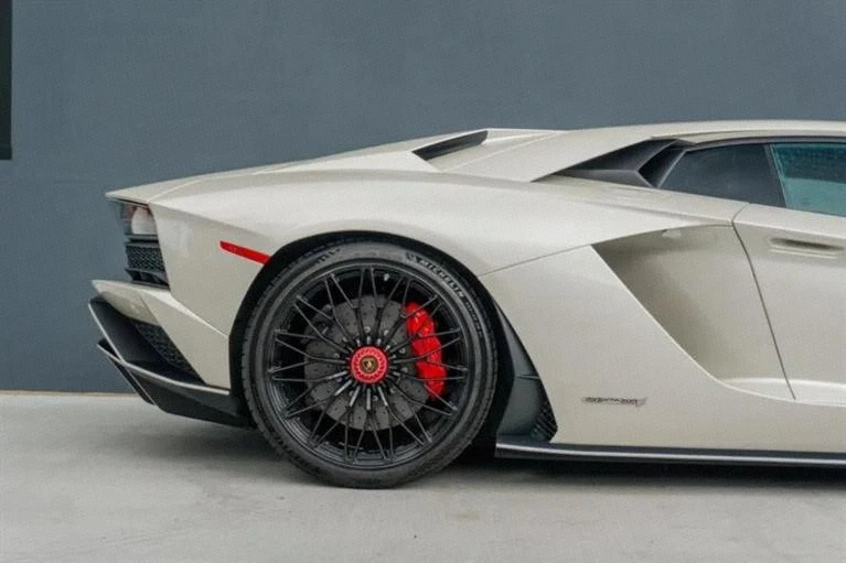 2017 Lamborghini Aventador S LP740-4 - Image 11 of 20