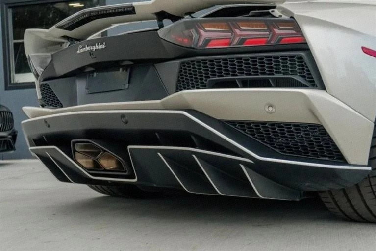 2017 Lamborghini Aventador S LP740-4 - Image 18 of 20