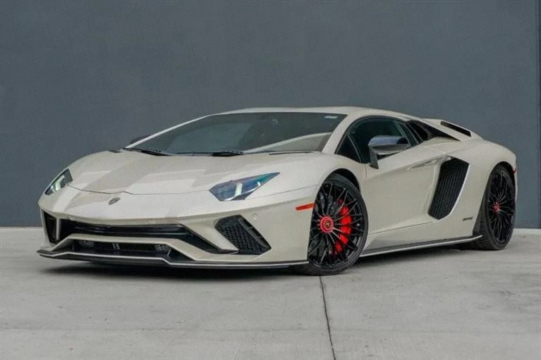 2017 Lamborghini Aventador S LP740-4 - Image 4 of 20