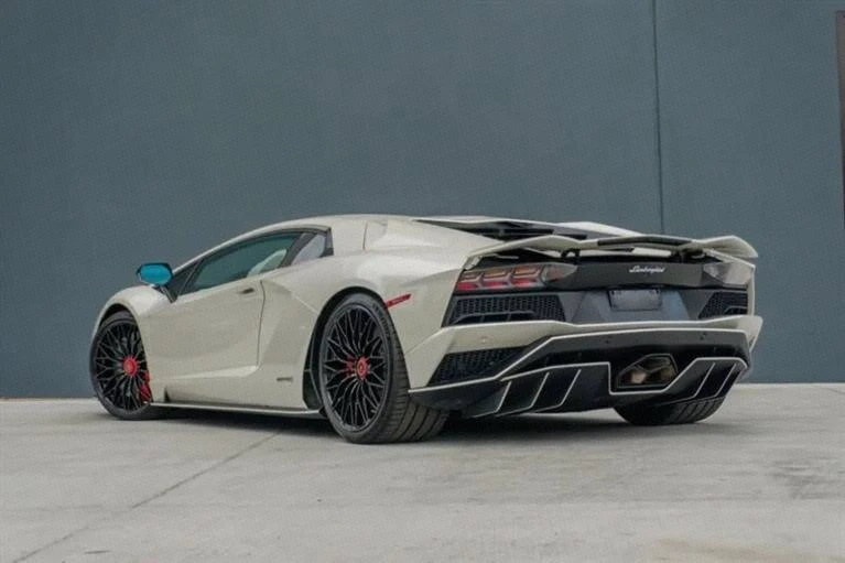 2017 Lamborghini Aventador S LP740-4 - Image 8 of 20