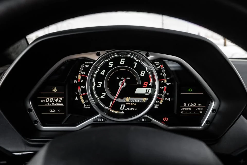 2017 Lamborghini Aventador LP700-4 - Image 10 of 19