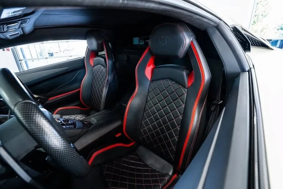 2017 Lamborghini Aventador S LP740-4 - Image 9 of 12