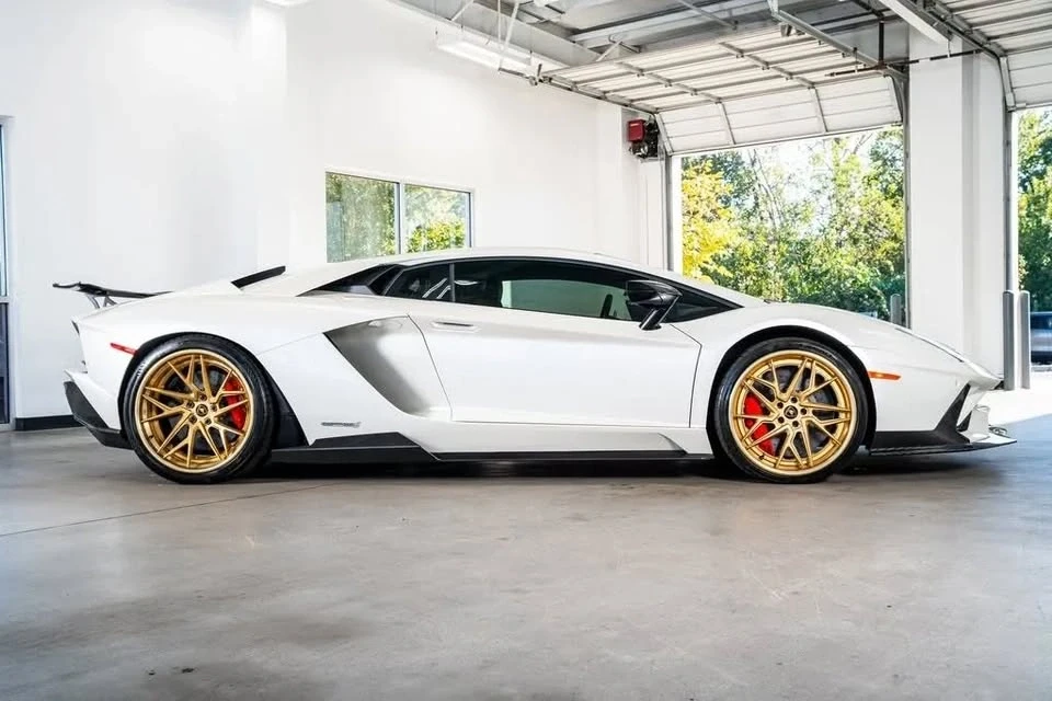 2017 Lamborghini Aventador S LP740-4 - Image 3 of 12