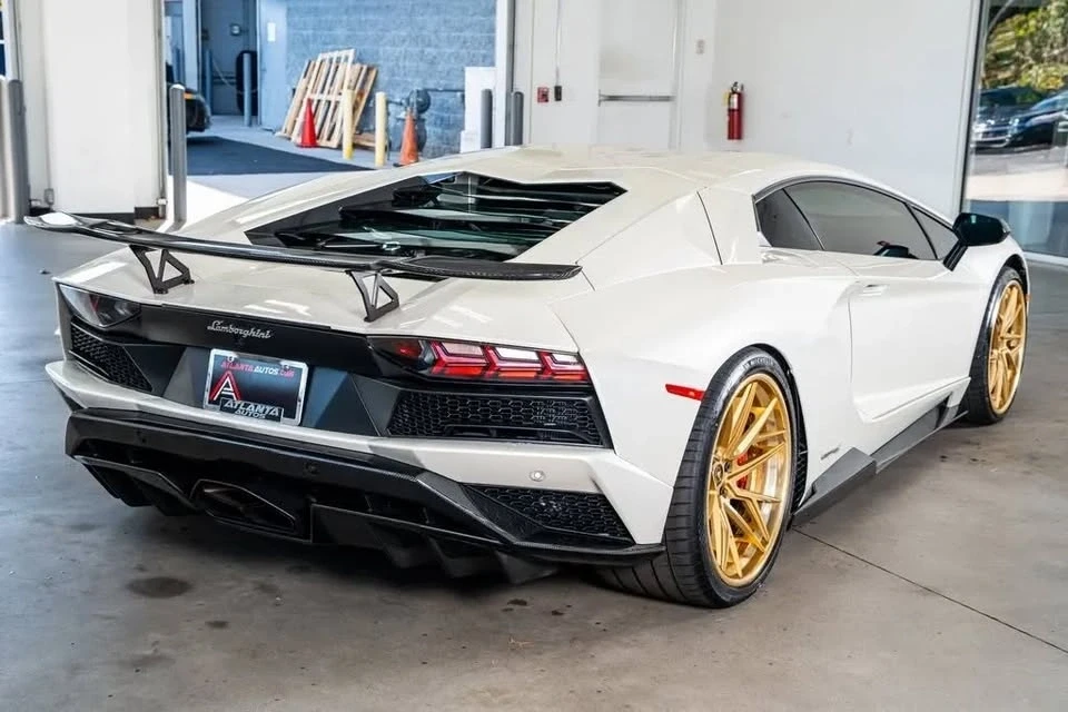 2017 Lamborghini Aventador S LP740-4 - Image 4 of 12