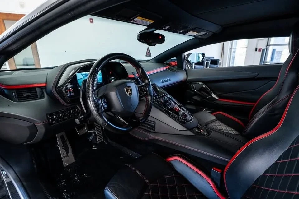 2017 Lamborghini Aventador S LP740-4 - Image 8 of 12