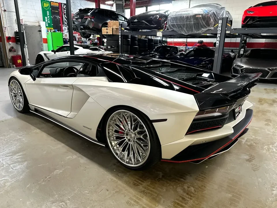 2017 Lamborghini Aventador S LP740-4 - Image 5 of 20