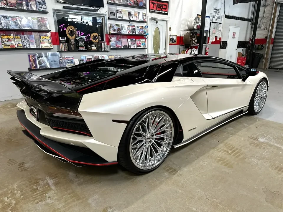 2017 Lamborghini Aventador S LP740-4 - Image 3 of 20
