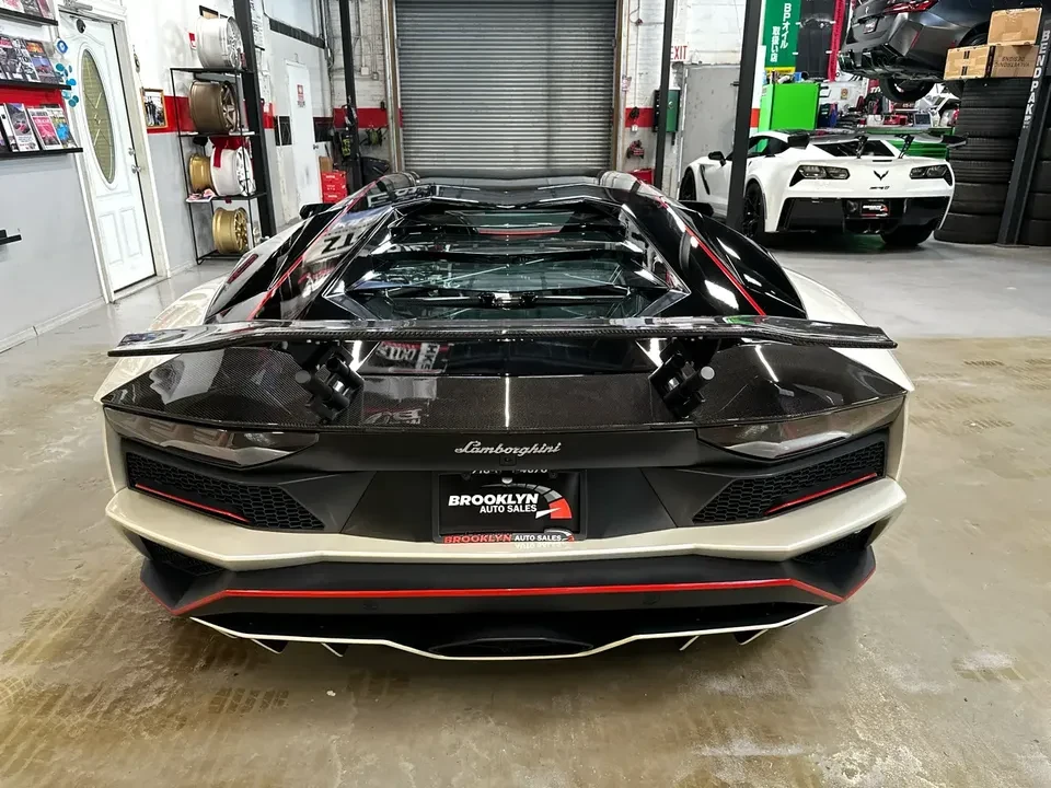 2017 Lamborghini Aventador S LP740-4 - Image 4 of 20