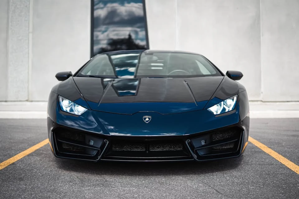 2017 Lamborghini Huracan LP580-2 - Image 2 of 15