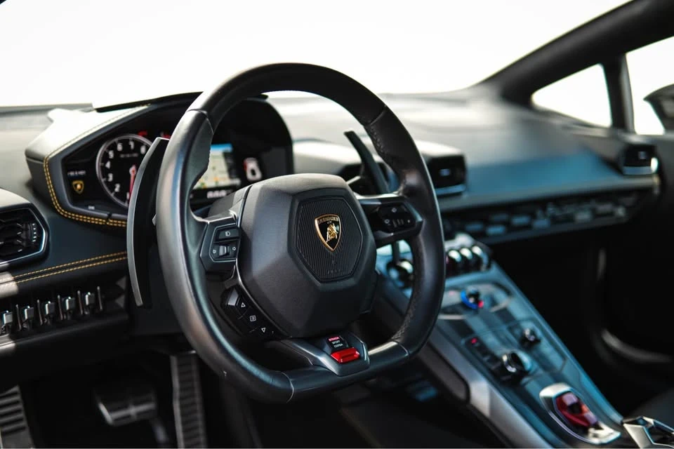 2017 Lamborghini Huracan LP580-2 - Image 7 of 12