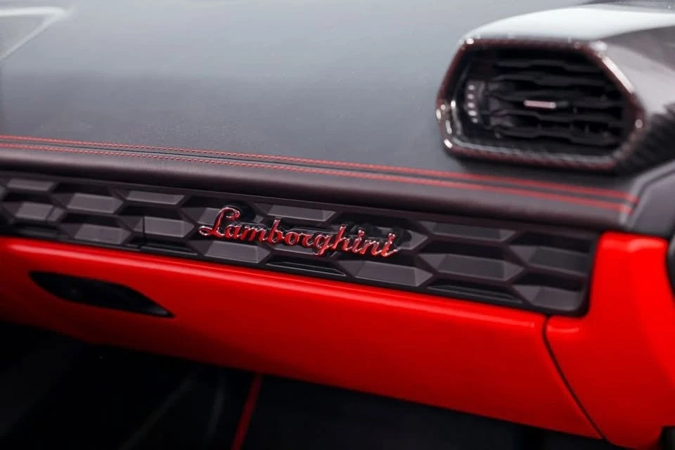 2017 Lamborghini Huracan LP610-4 - Image 16 of 18