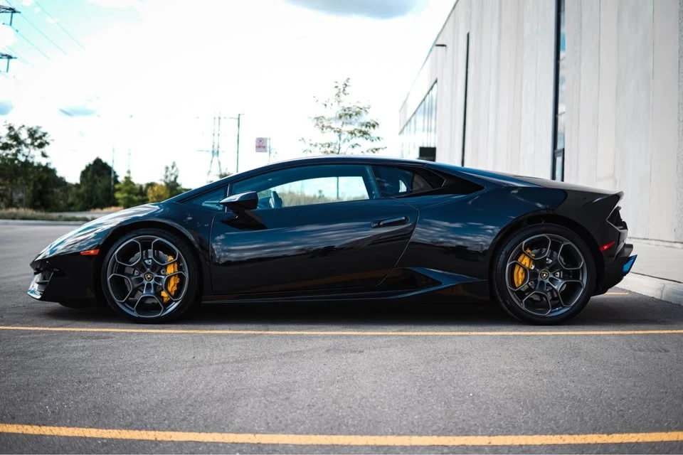 2017 Lamborghini Huracan LP580-2 - Image 4 of 12