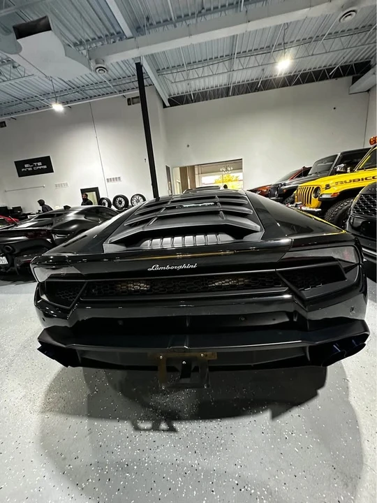 2017 Lamborghini Huracan LP580-2 - Image 4 of 4