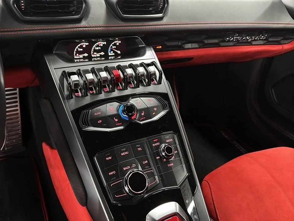 2017 Lamborghini Huracan - Image 10 of 19