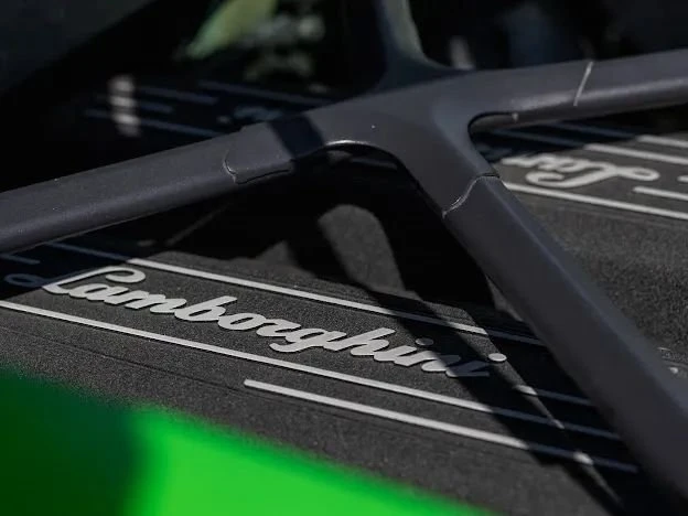 2017 Lamborghini Huracan - Image 11 of 19