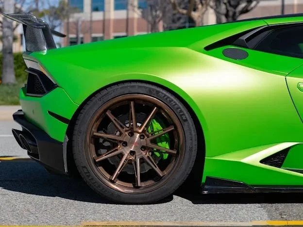 2017 Lamborghini Huracan - Image 17 of 19