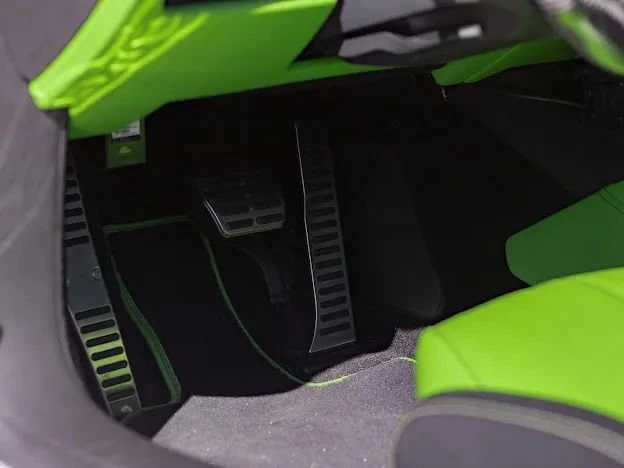 2017 Lamborghini Huracan - Image 6 of 19