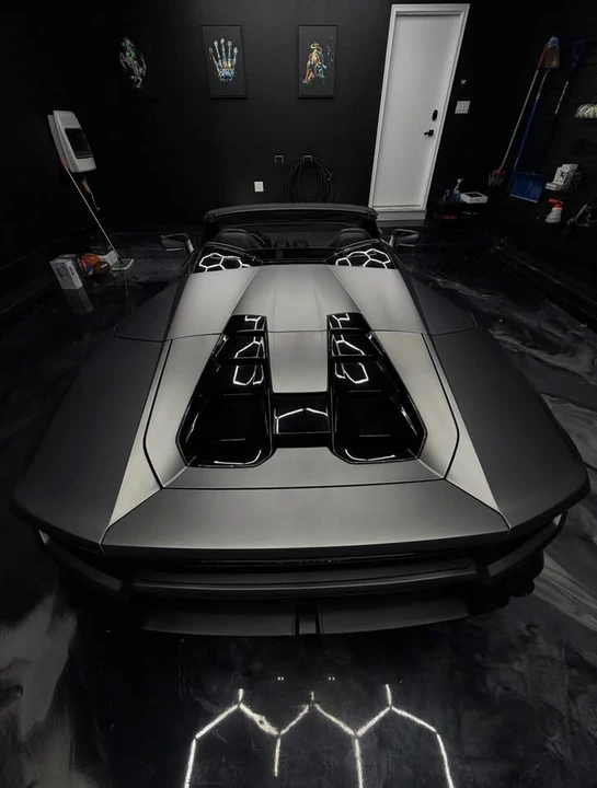 2017 Lamborghini Huracan - Image 9 of 10