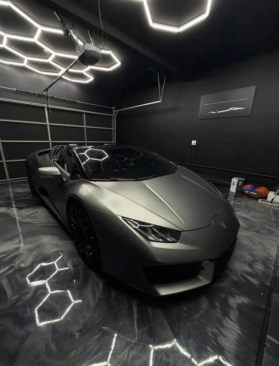 2017 Lamborghini Huracan - Image 3 of 10