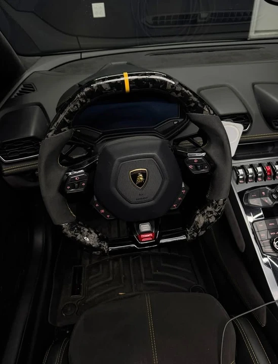 2017 Lamborghini Huracan - Image 7 of 10