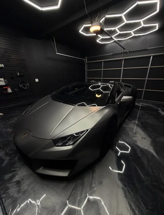 2017 Lamborghini Huracan - Image 2 of 10