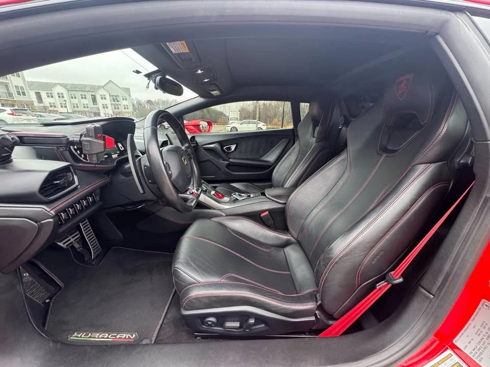 2017 Lamborghini Huracan - Image 5 of 6