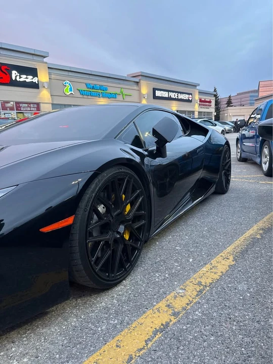 2017 Lamborghini Huracan LP580-2 - Image 6 of 8