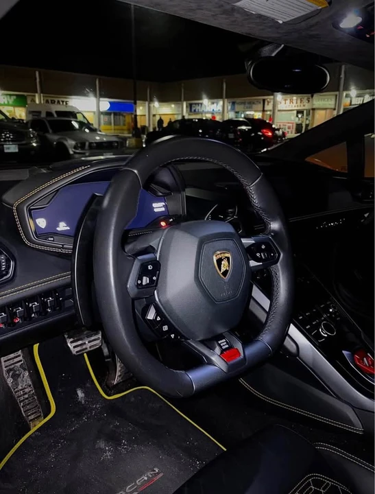 2017 Lamborghini Huracan LP580-2 - Image 4 of 4