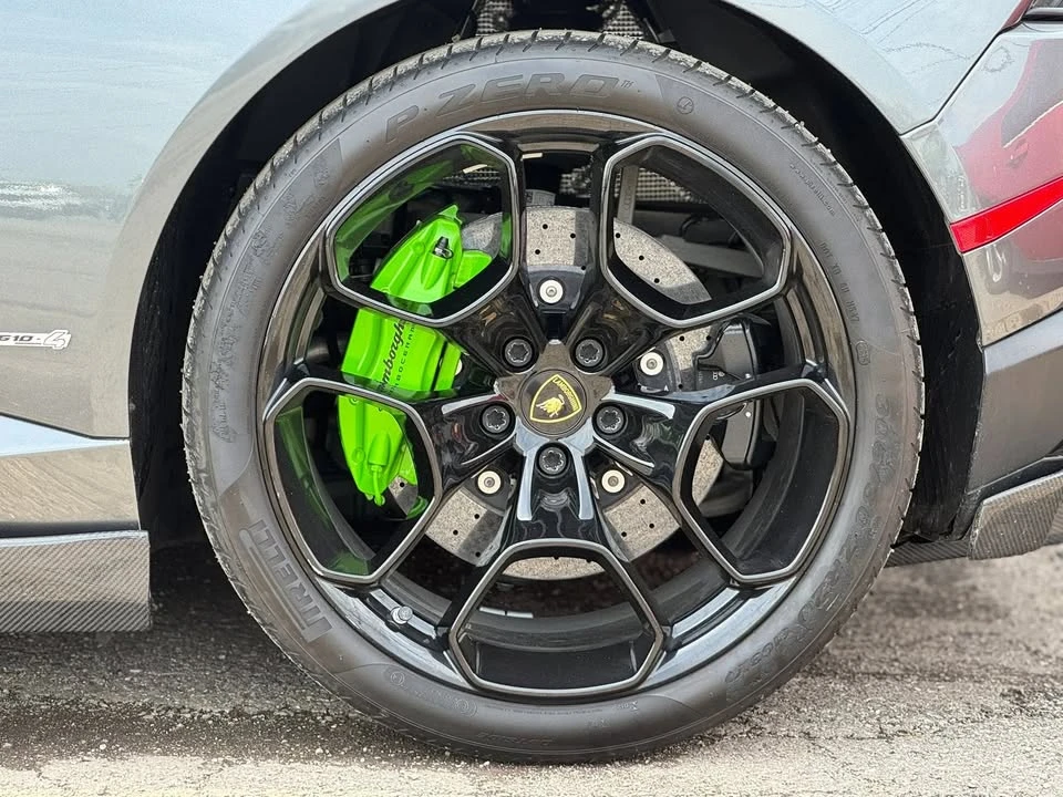2017 Lamborghini Huracan - Image 11 of 20