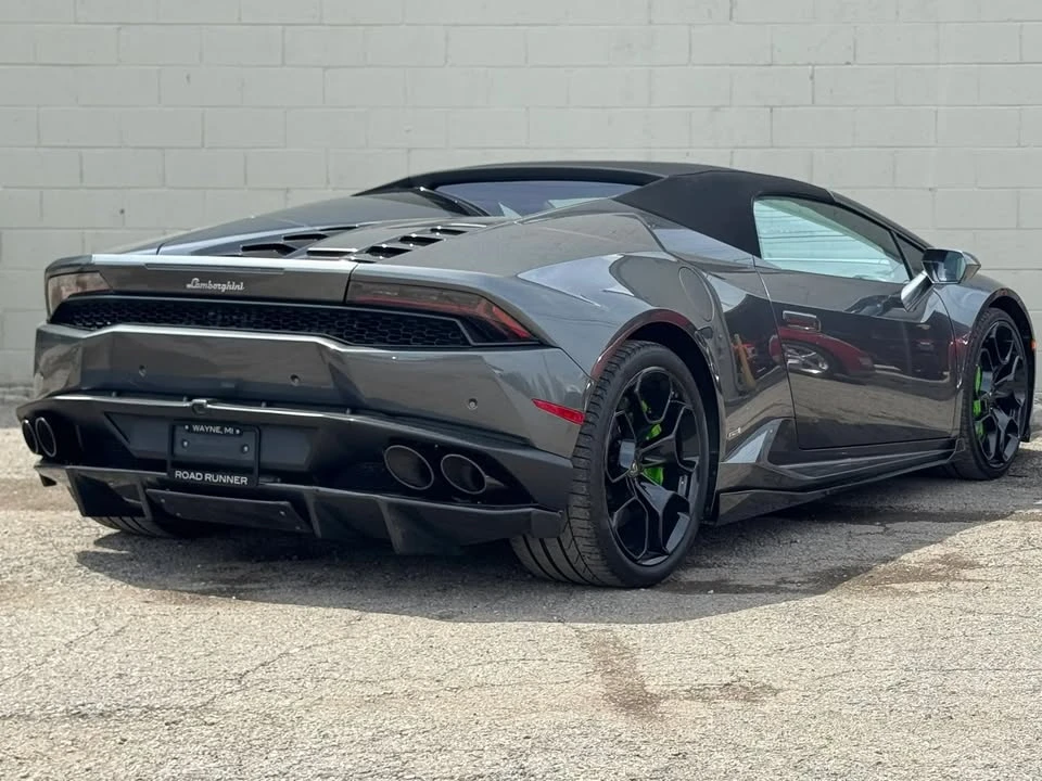 2017 Lamborghini Huracan - Image 19 of 20