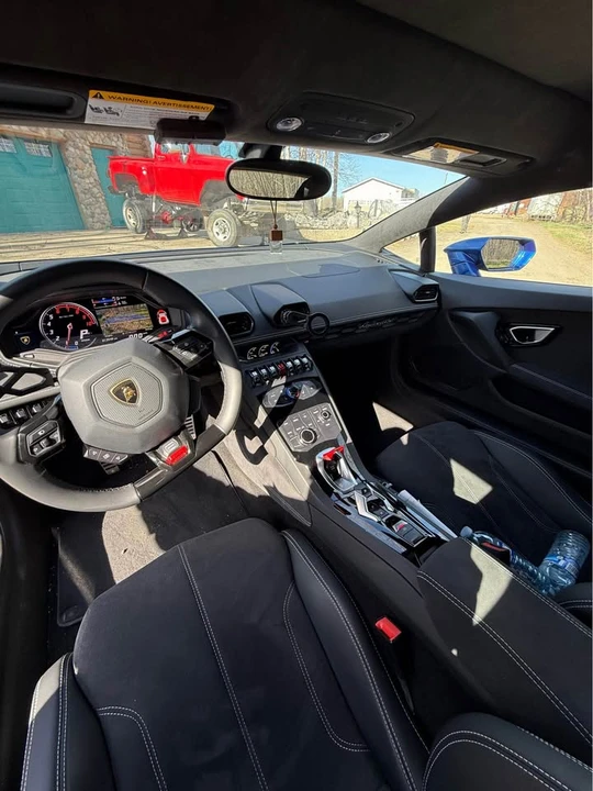 2017 Lamborghini Huracan - Image 7 of 13