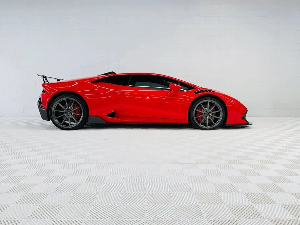 2017 Lamborghini Huracan LP580-2 - Image 2 of 17