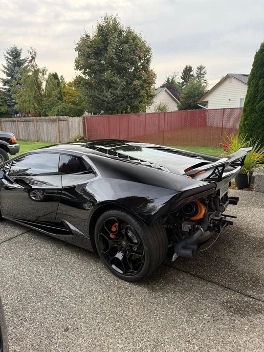 2017 Lamborghini Huracan LP580-2 - Image 6 of 18