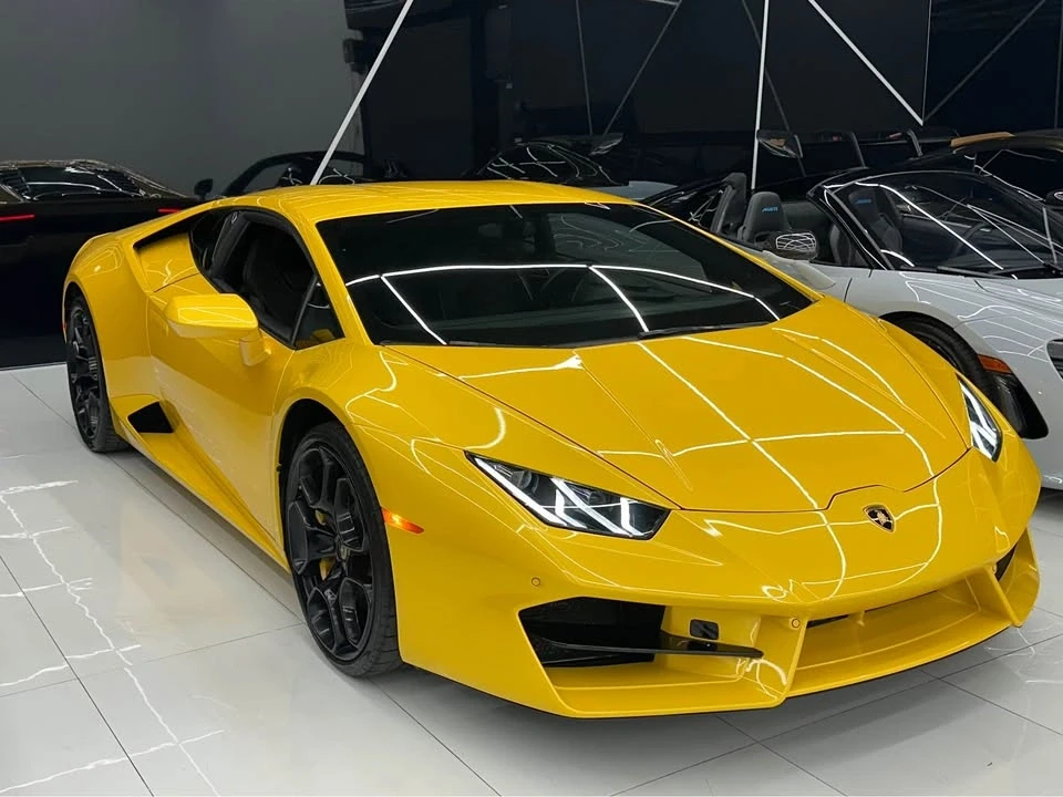 2017 Lamborghini Huracan LP580-2 - Image 4 of 15
