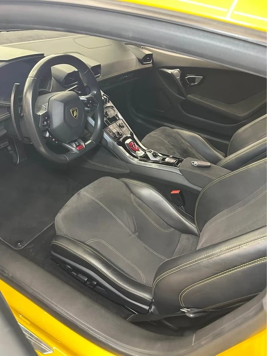 2017 Lamborghini Huracan LP580-2 - Image 10 of 15