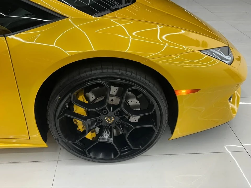 2017 Lamborghini Huracan LP580-2 - Image 7 of 15