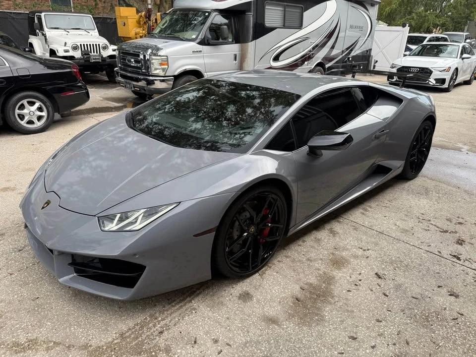 2017 Lamborghini Huracan LP580-2 - Image 8 of 20