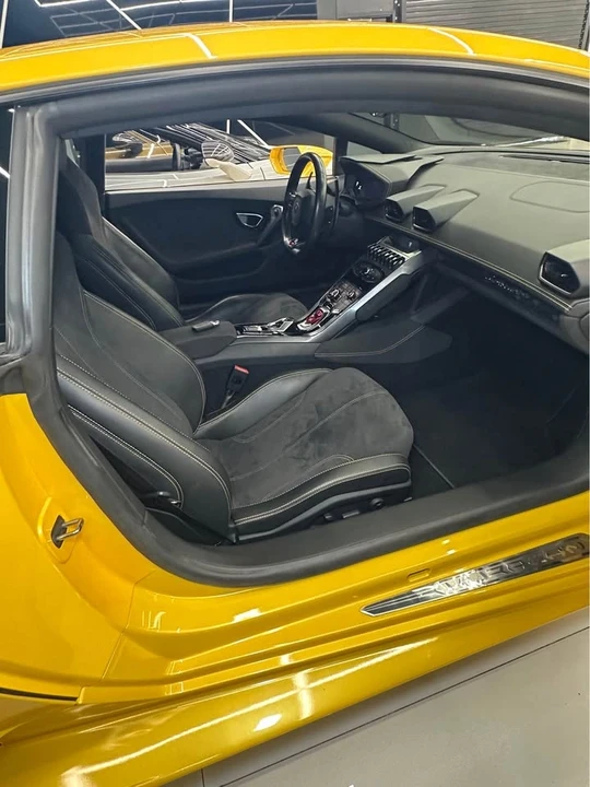 2017 Lamborghini Huracan LP580-2 - Image 12 of 15