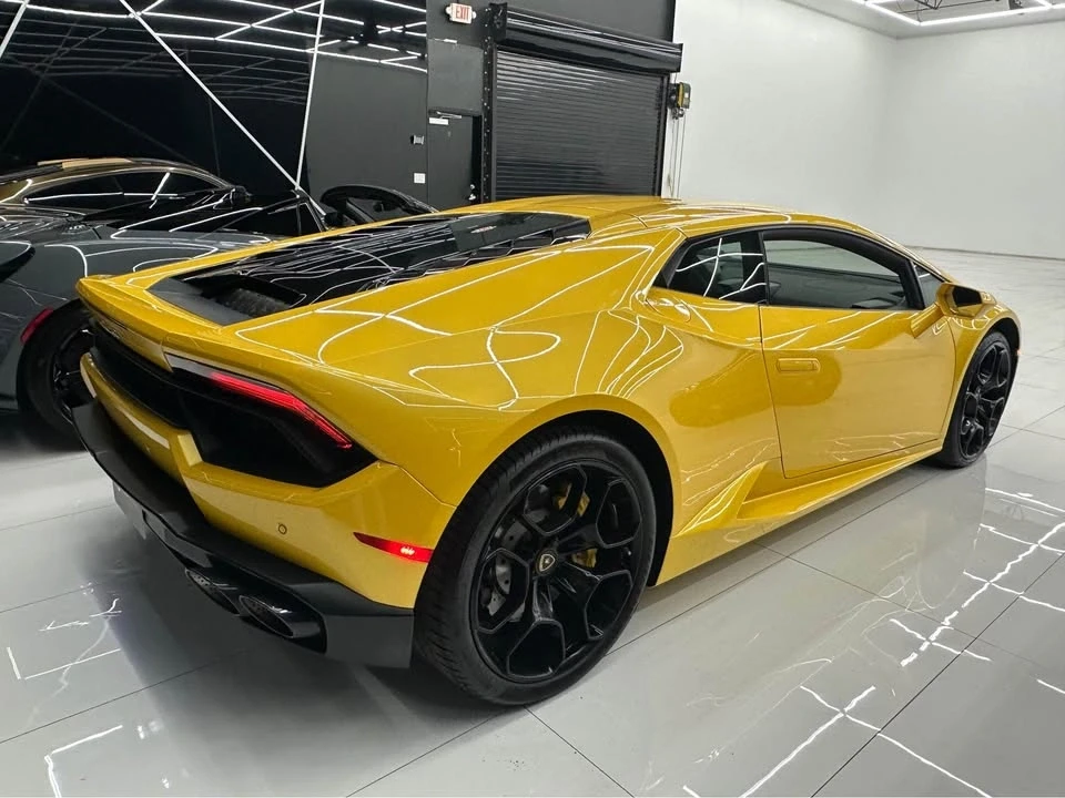 2017 Lamborghini Huracan LP580-2 - Image 5 of 15