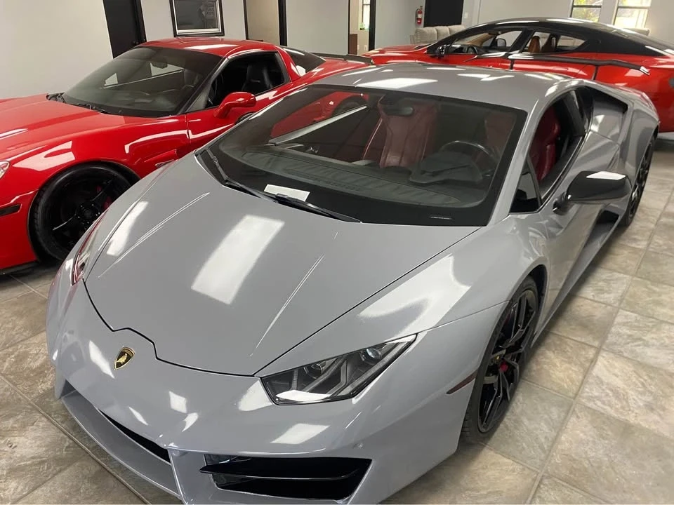 2017 Lamborghini Huracan LP580-2 - Image 2 of 8