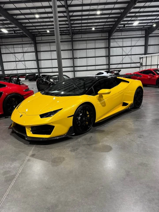 2017 Lamborghini Huracan LP580-2 - Image 2 of 13