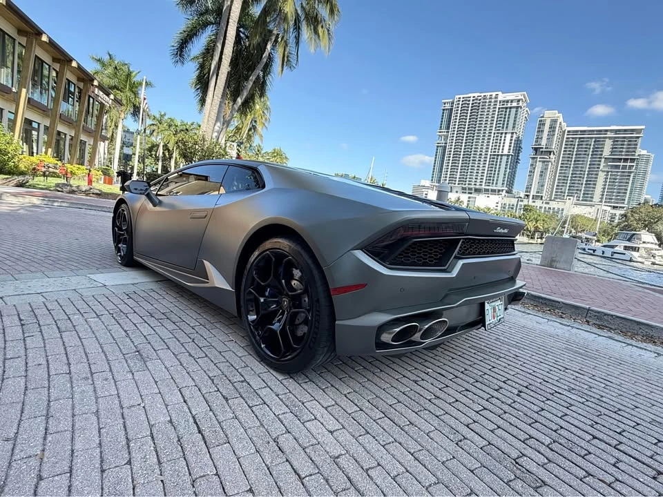 2017 Lamborghini Huracan LP580-2 - Image 9 of 15
