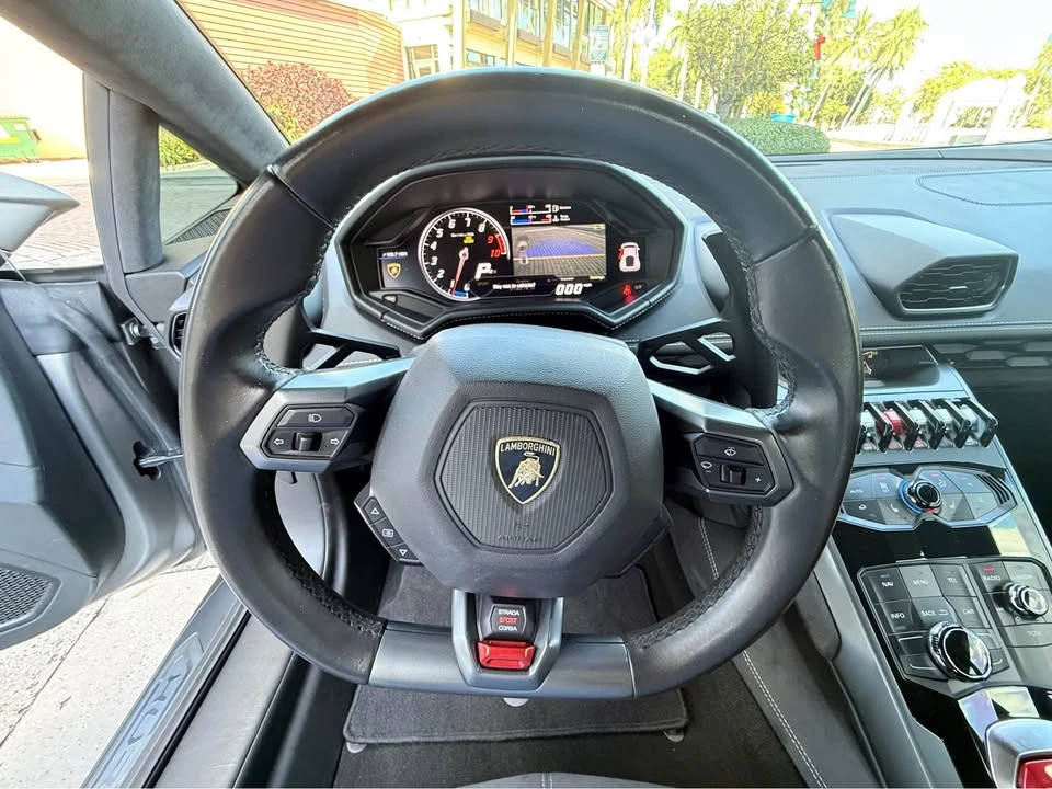 2017 Lamborghini Huracan LP580-2 - Image 11 of 15
