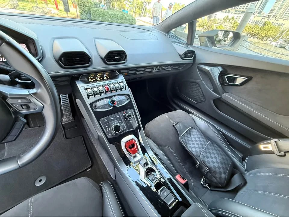 2017 Lamborghini Huracan LP580-2 - Image 12 of 15