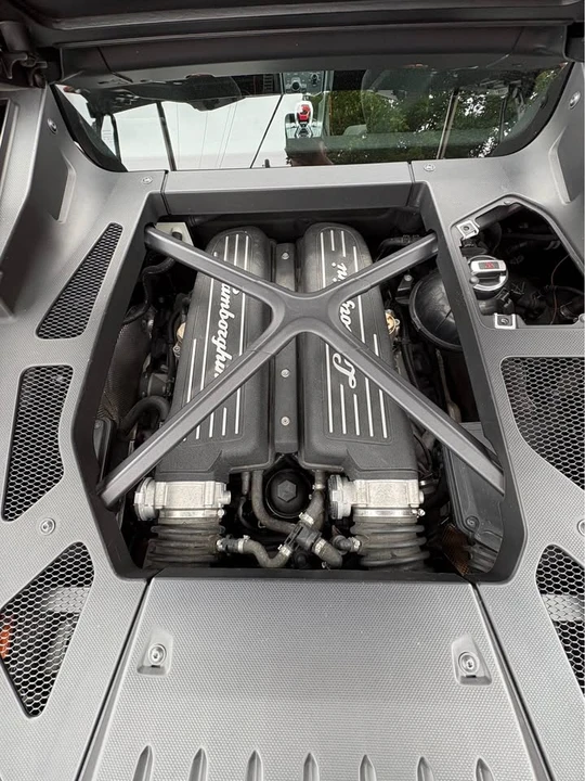 2017 Lamborghini Huracan LP580-2 - Image 9 of 9