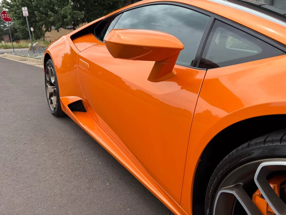 2017 Lamborghini Huracan LP580-2 - Image 7 of 9